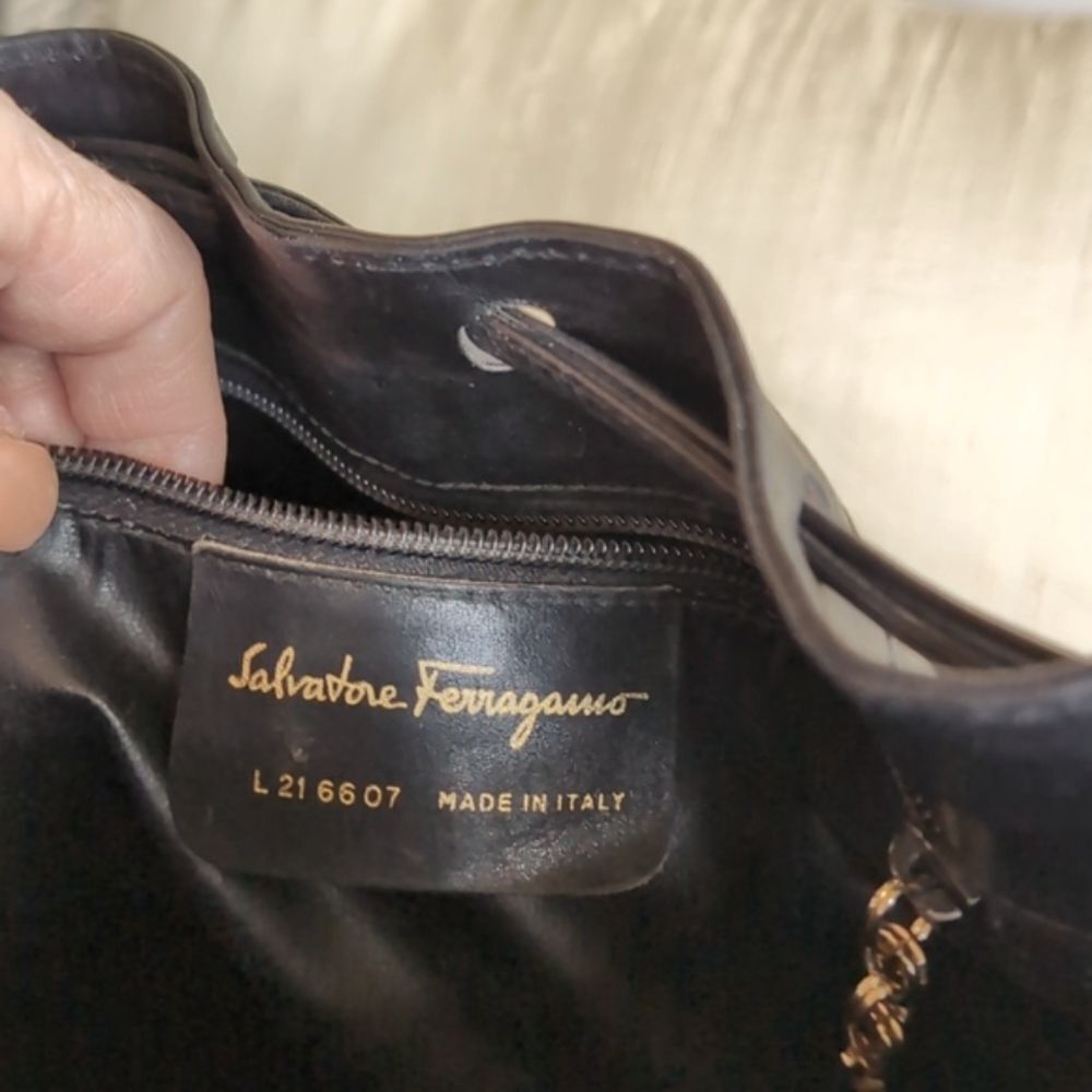 Vintge Salvatore Ferragamo Genuine  Croc Black Leather Drawstring Bu… - Picture 8 of 16